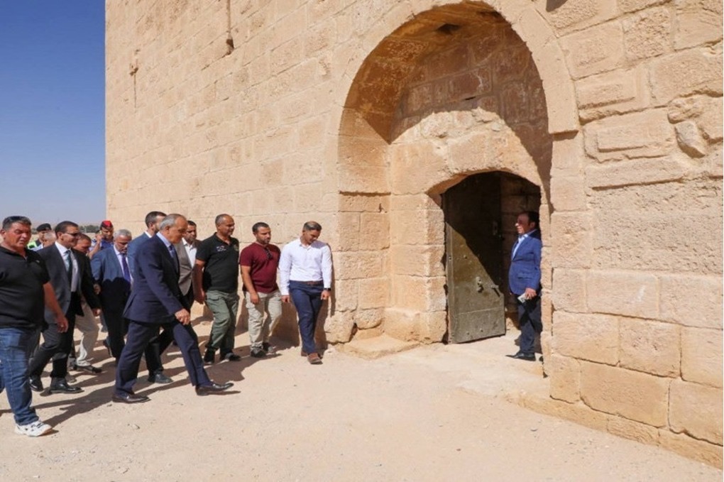 وزير السياحة يفتتح مشروع تطوير قلعة القطرانة الأثرية