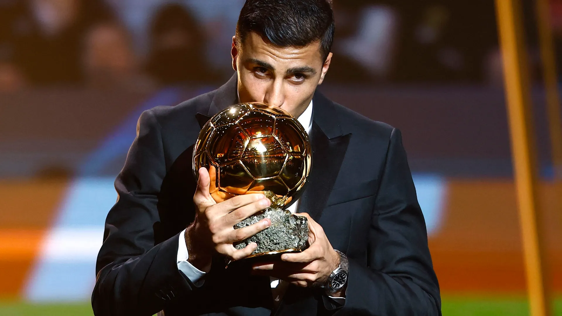 صورة حول : ريال مدريد يصمّم على رفض حضور حفل الكرة الذهبية 2025 ريال مدريد يصمّم على رفض حضور حفل الكرة الذهبية 2025