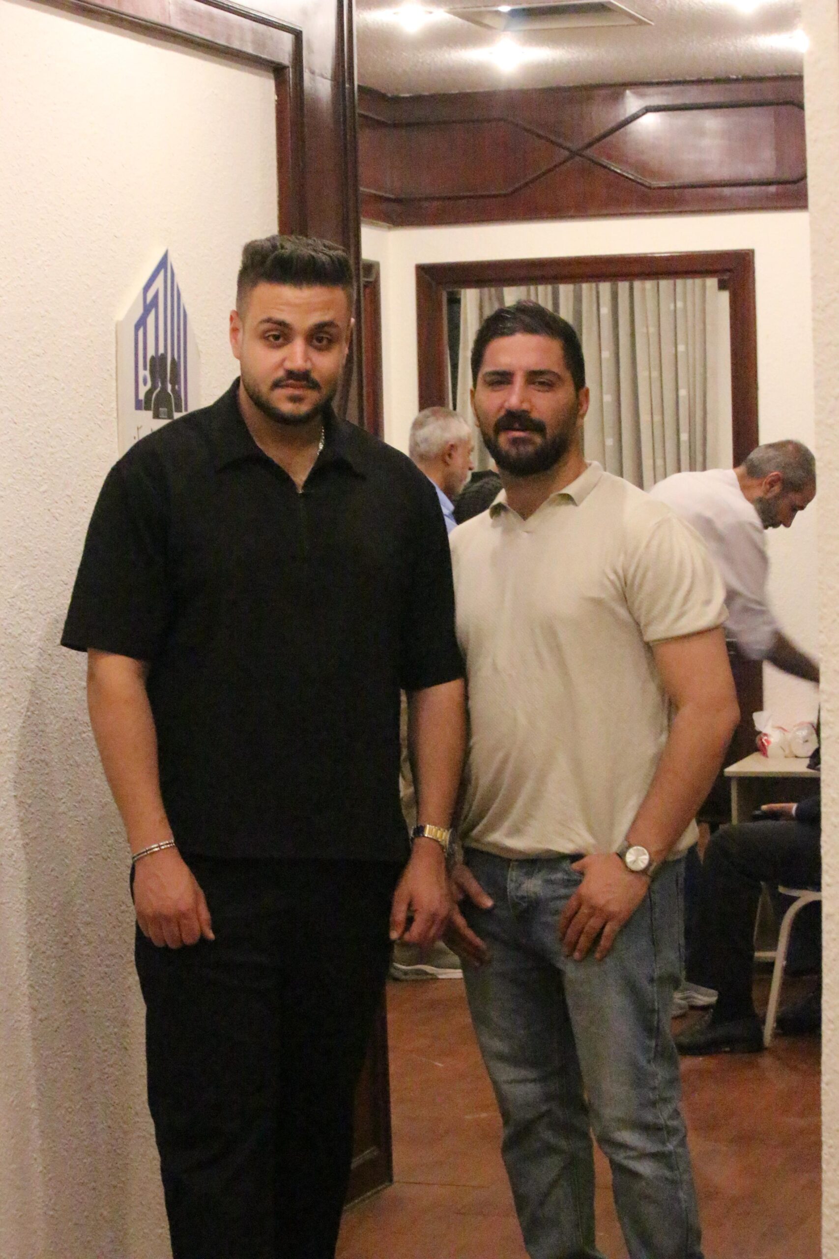 صرخة فنانين بعد دفع التلفزيون الأردني 500 ألف دينار لمؤثر مقابل 15 حلقة… وحزب البناء يتبنى مطالبهم “فيديو وصور"