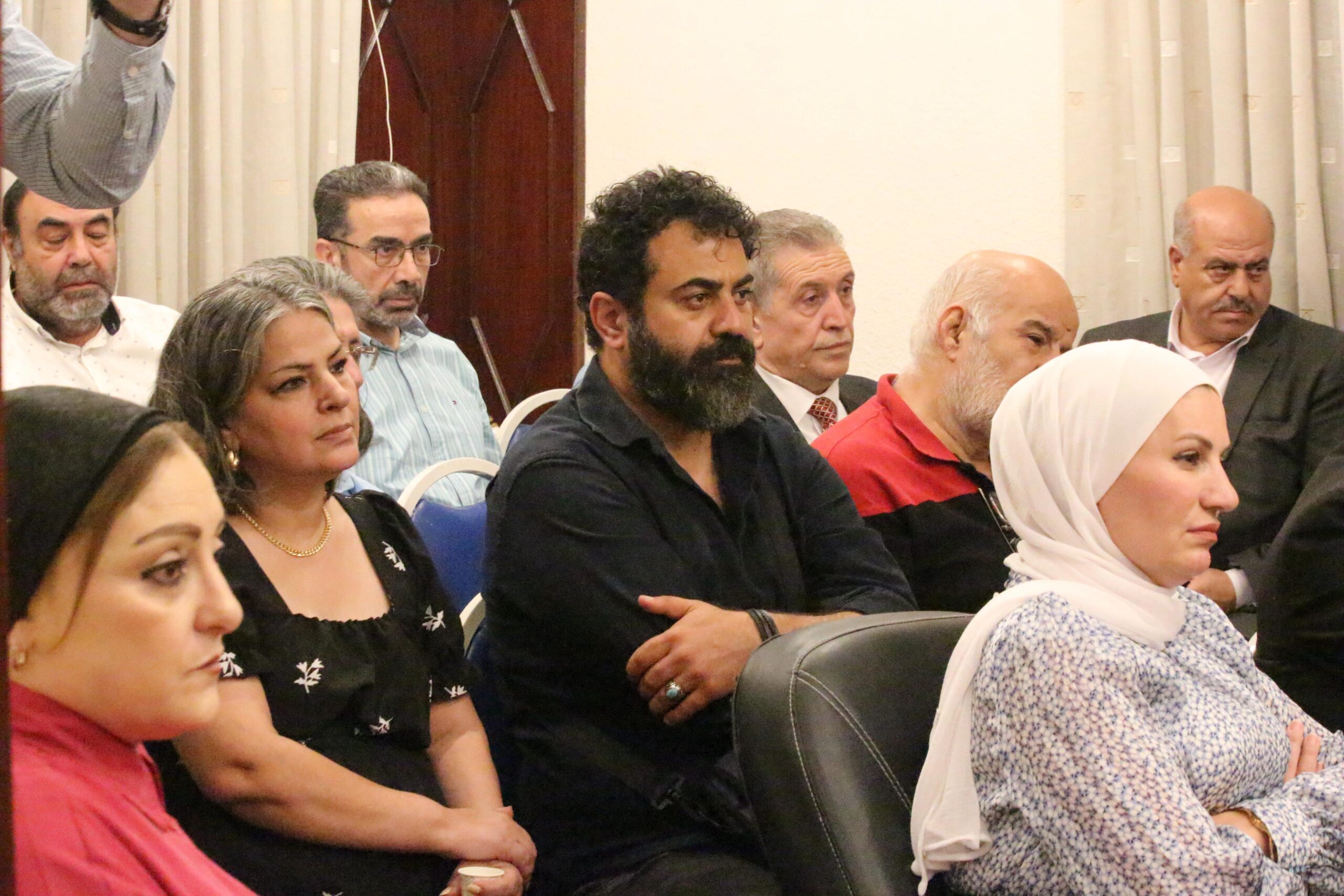 صرخة فنانين بعد دفع التلفزيون الأردني 500 ألف دينار لمؤثر مقابل 15 حلقة… وحزب البناء يتبنى مطالبهم “فيديو وصور"