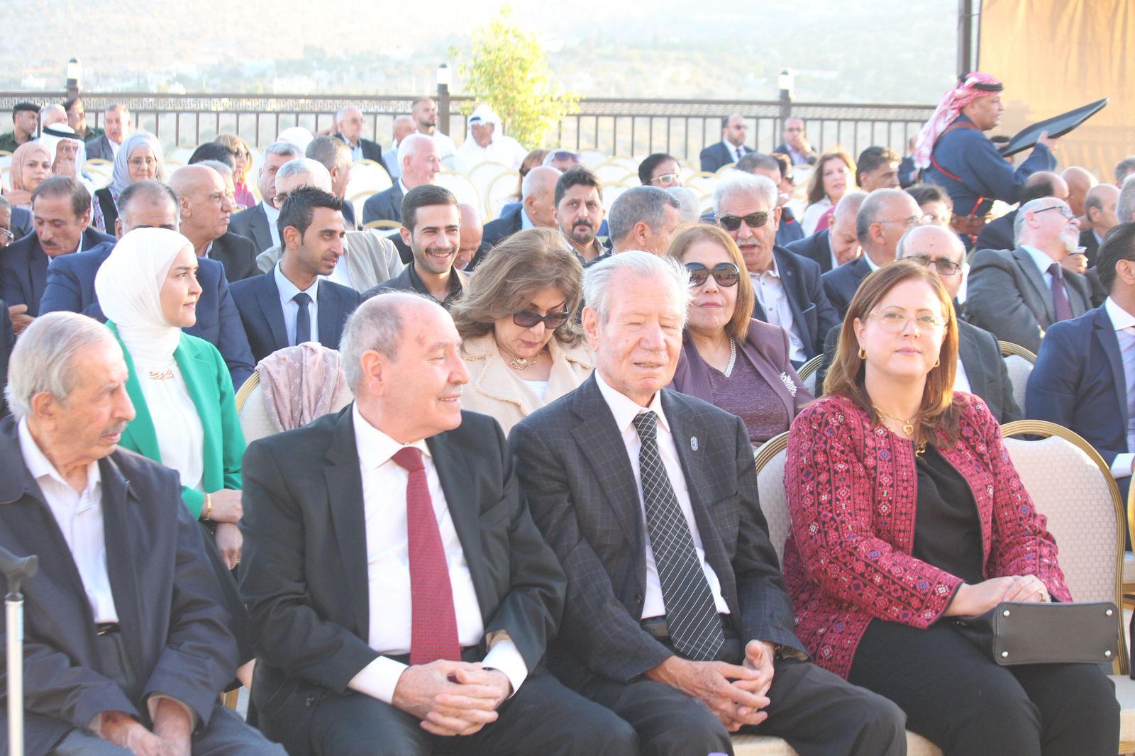 حفل اشهار كتاب “وكأني لا زلت هناك” للدكتور صبري الربيحات .. فيديو وصور