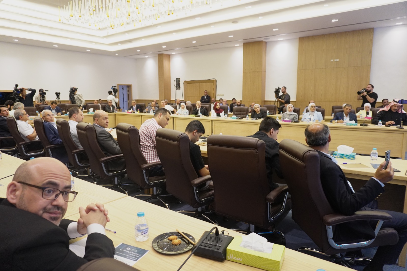 صناعة عمان تنظم مؤتمر ومعرض المنظفات الدولي 2026 بمشاركة واسعة.. فيديو وصور