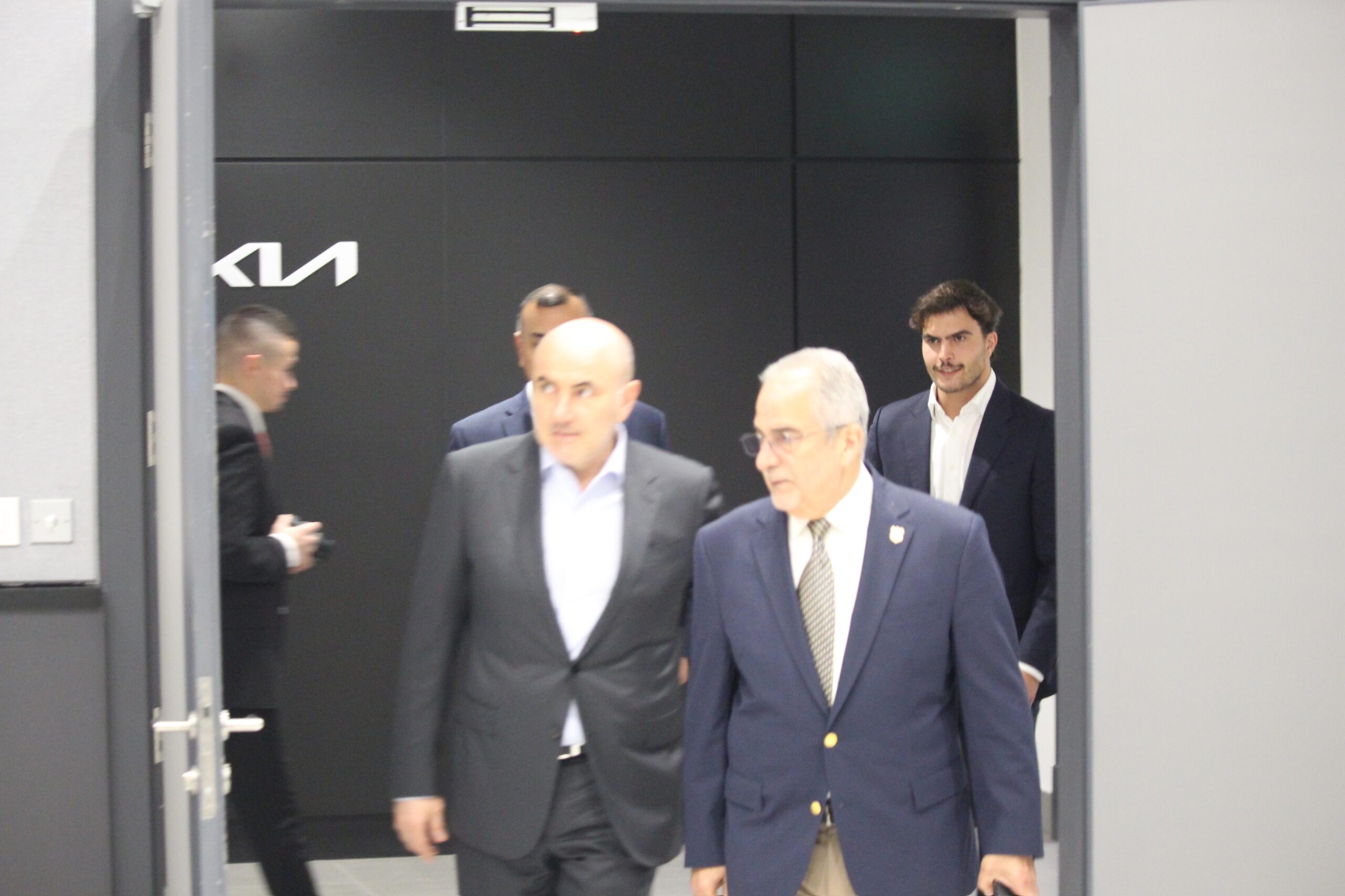 بالفيديو والصور .. عمان الأهلية و" كيا - الأردن" يوقعان مذكرة تفاهم لتعزيز التعليم التطبيقي