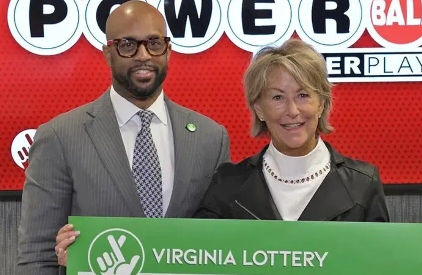 صورة حول : سيدة أمريكية تفوز باليانصيب بمساعدة ChatGPT سيدة أمريكية تفوز باليانصيب بمساعدة ChatGPT