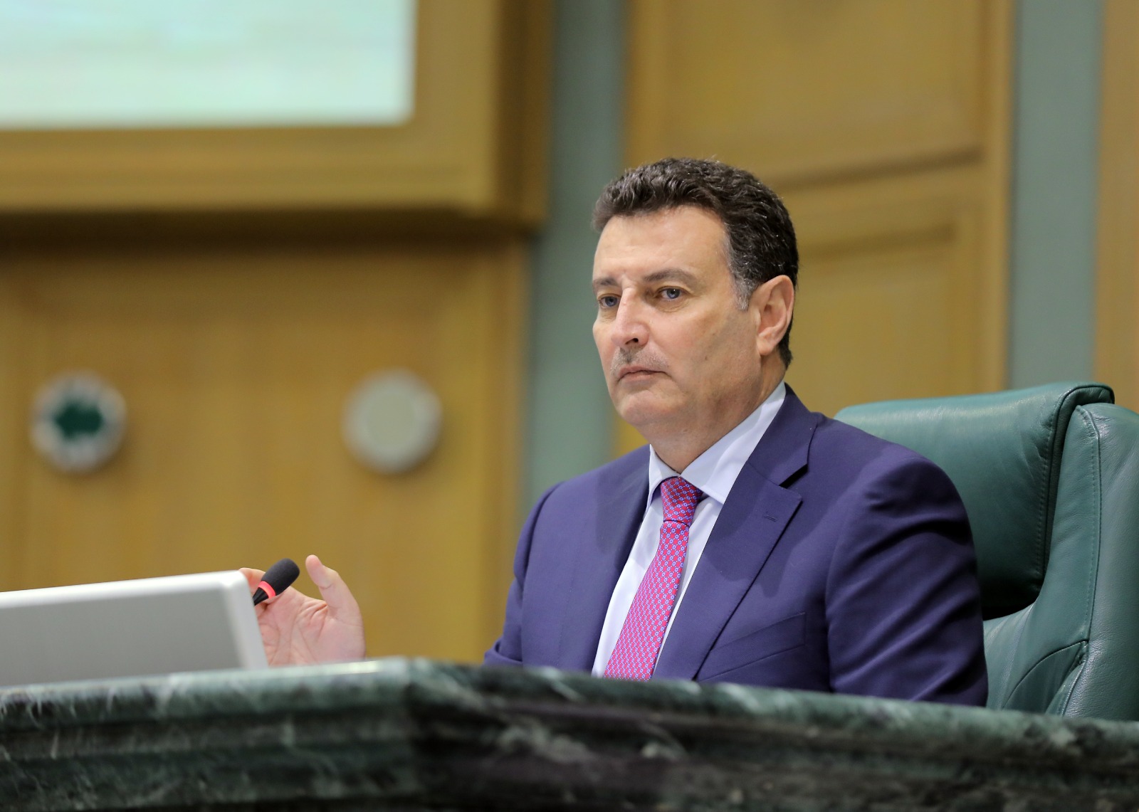 صورة حول : الصفدي يرعى حفل إشهار كتاب للنائب شاهر شطناوي الصفدي يرعى حفل إشهار كتاب للنائب شاهر شطناوي