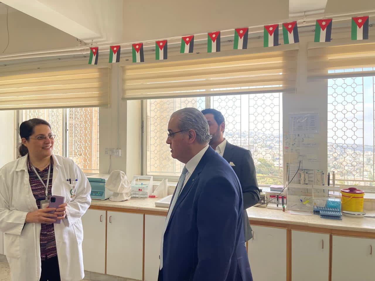 وزير الصحة بزيارة مفاجئة للمركز الوطني للصحة النفسية