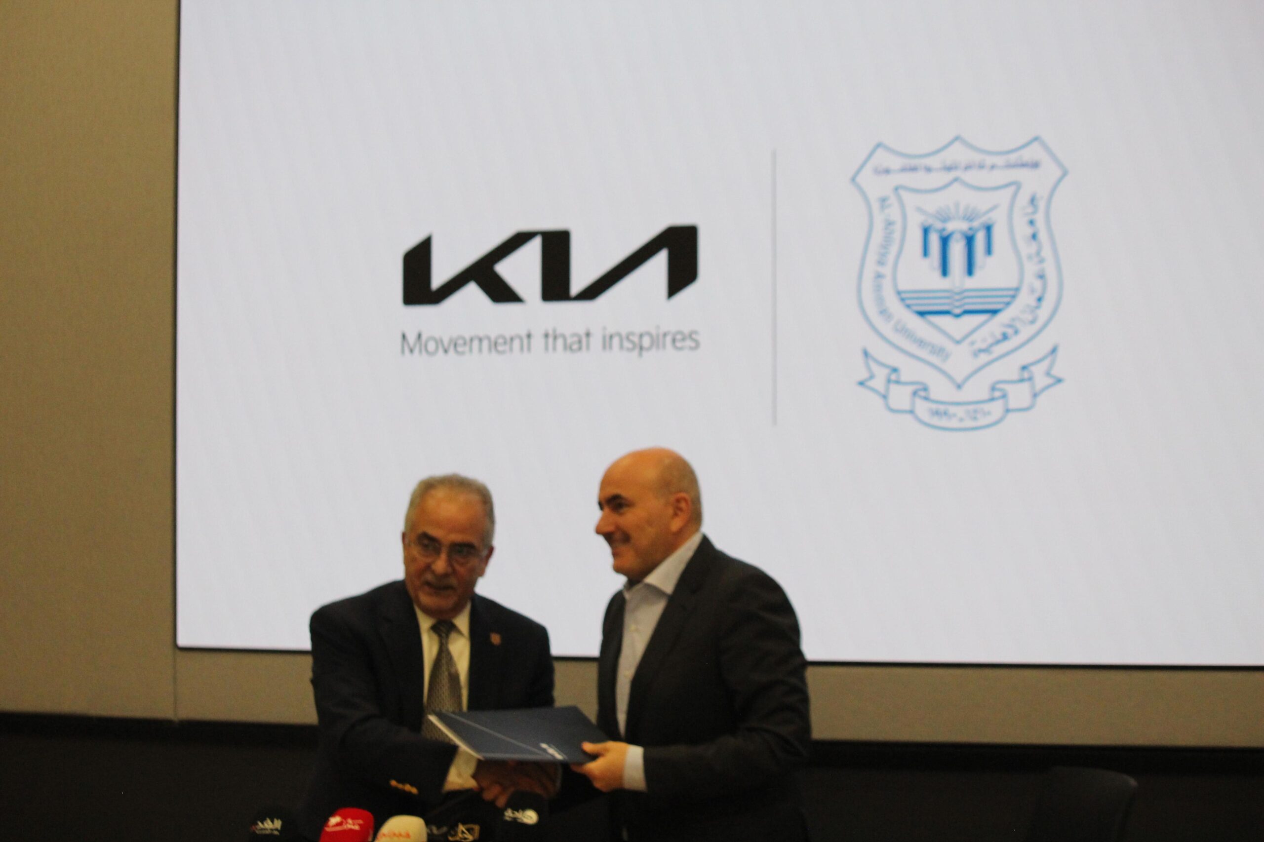 بالفيديو والصور .. عمان الأهلية و" كيا - الأردن" يوقعان مذكرة تفاهم لتعزيز التعليم التطبيقي