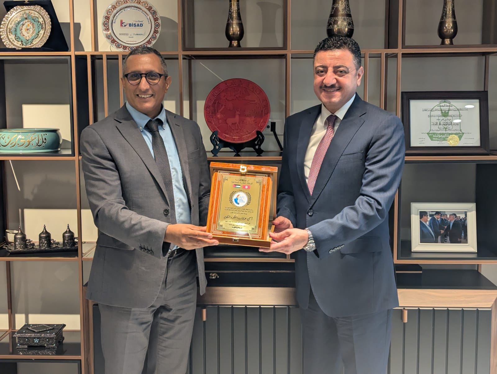 ابو حسان يدعو لشراكة صناعية أردنية تونسية 