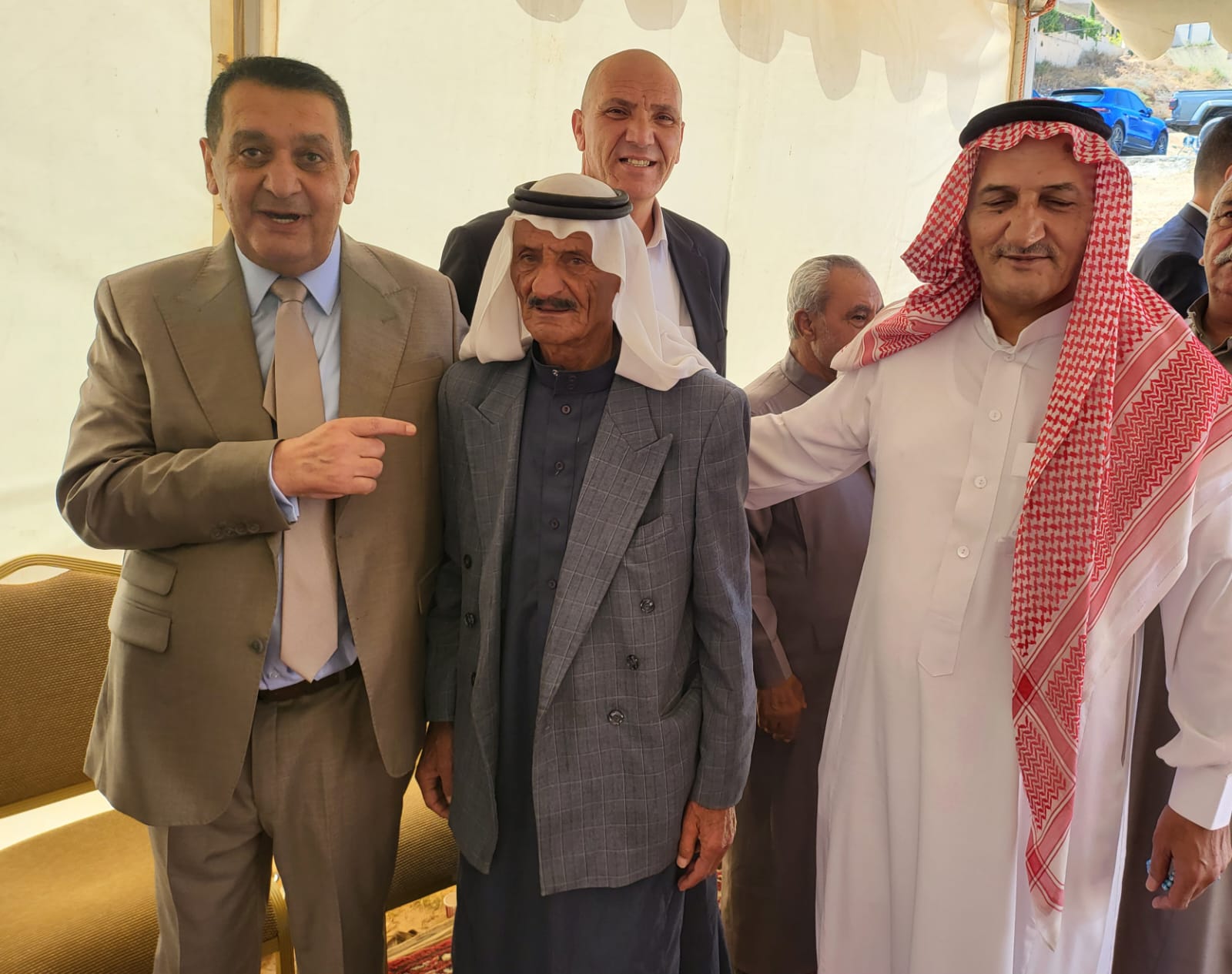 حشود غفيرة تشارك مروان الركيبات حفل زفاف نجله المهندس عبدالله في دابوق