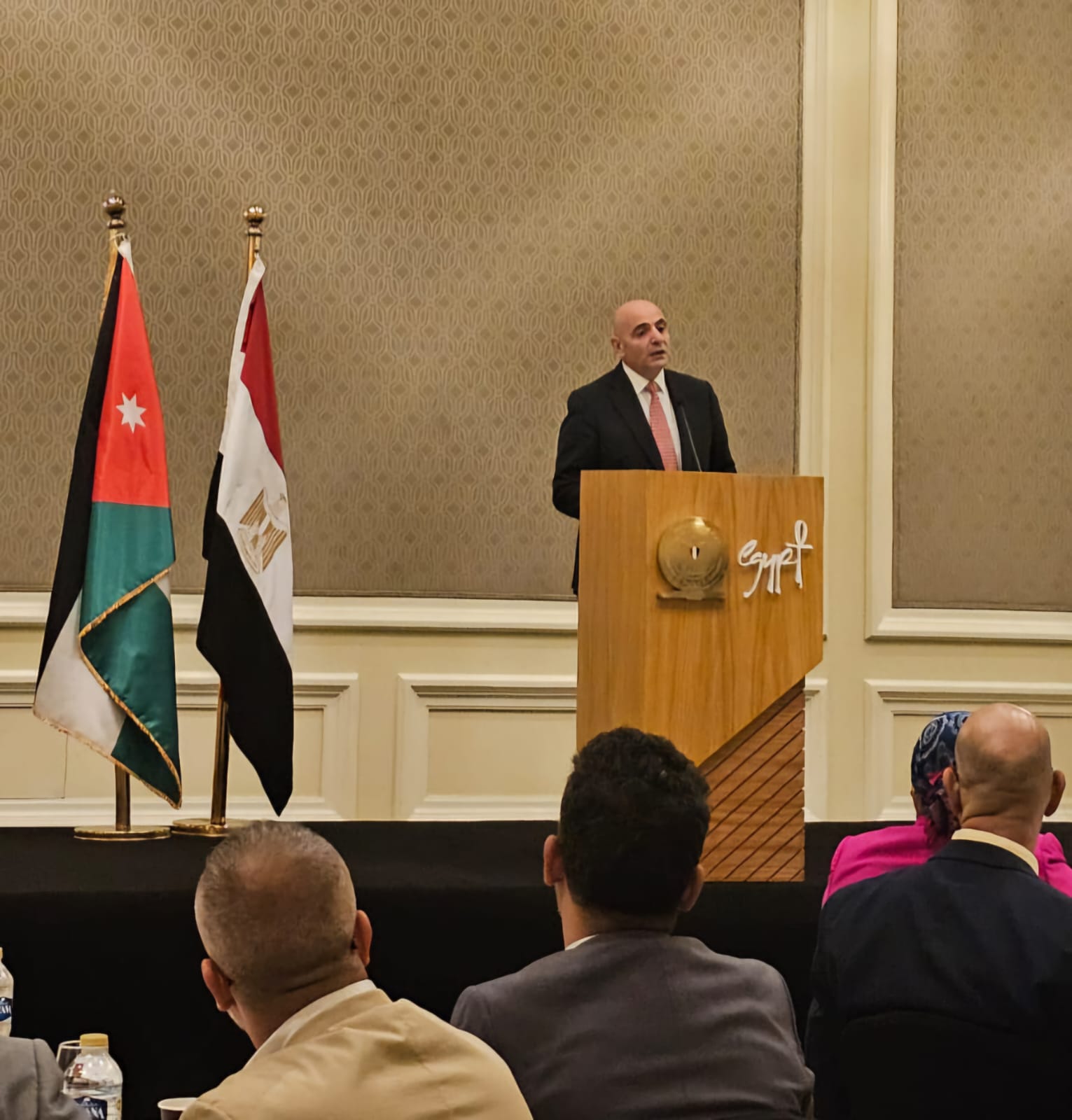 صورة حول : الأردن ومصر يعززان تعاونهما السياحي ببرامج مشتركة الأردن ومصر يعززان تعاونهما السياحي ببرامج مشتركة