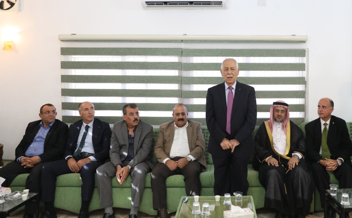 مندوبا عن الملك وولي العهد. العيسوي يعزي عشيرة المساعدة