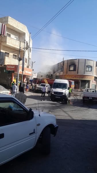 إندلاع حريق في محافظة المفرق"صور"