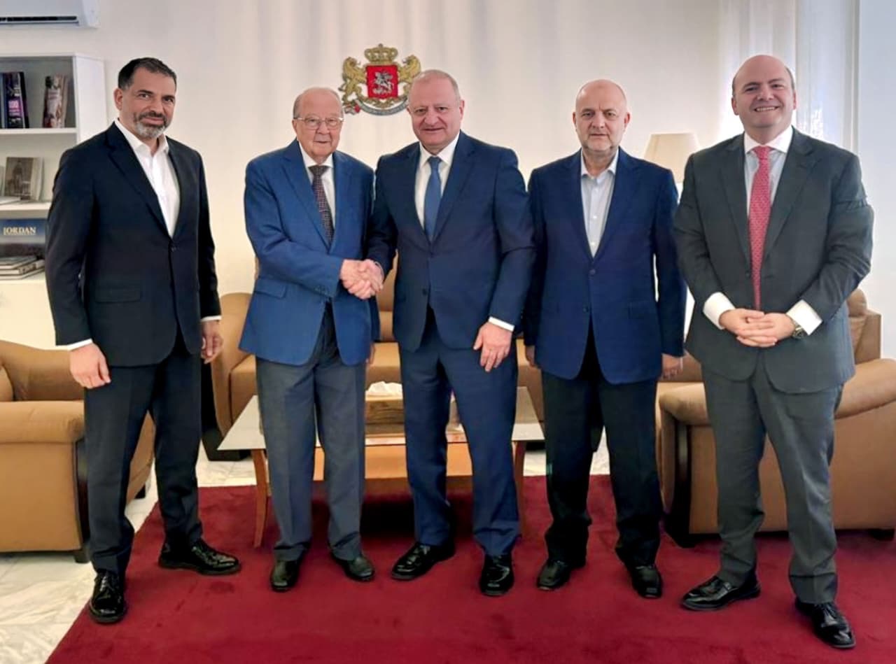 صورة حول : جمعية رجال الأعمال تبحث تأسيس مجلس أعمال أردني جورجي جمعية رجال الأعمال تبحث تأسيس مجلس أعمال أردني جورجي