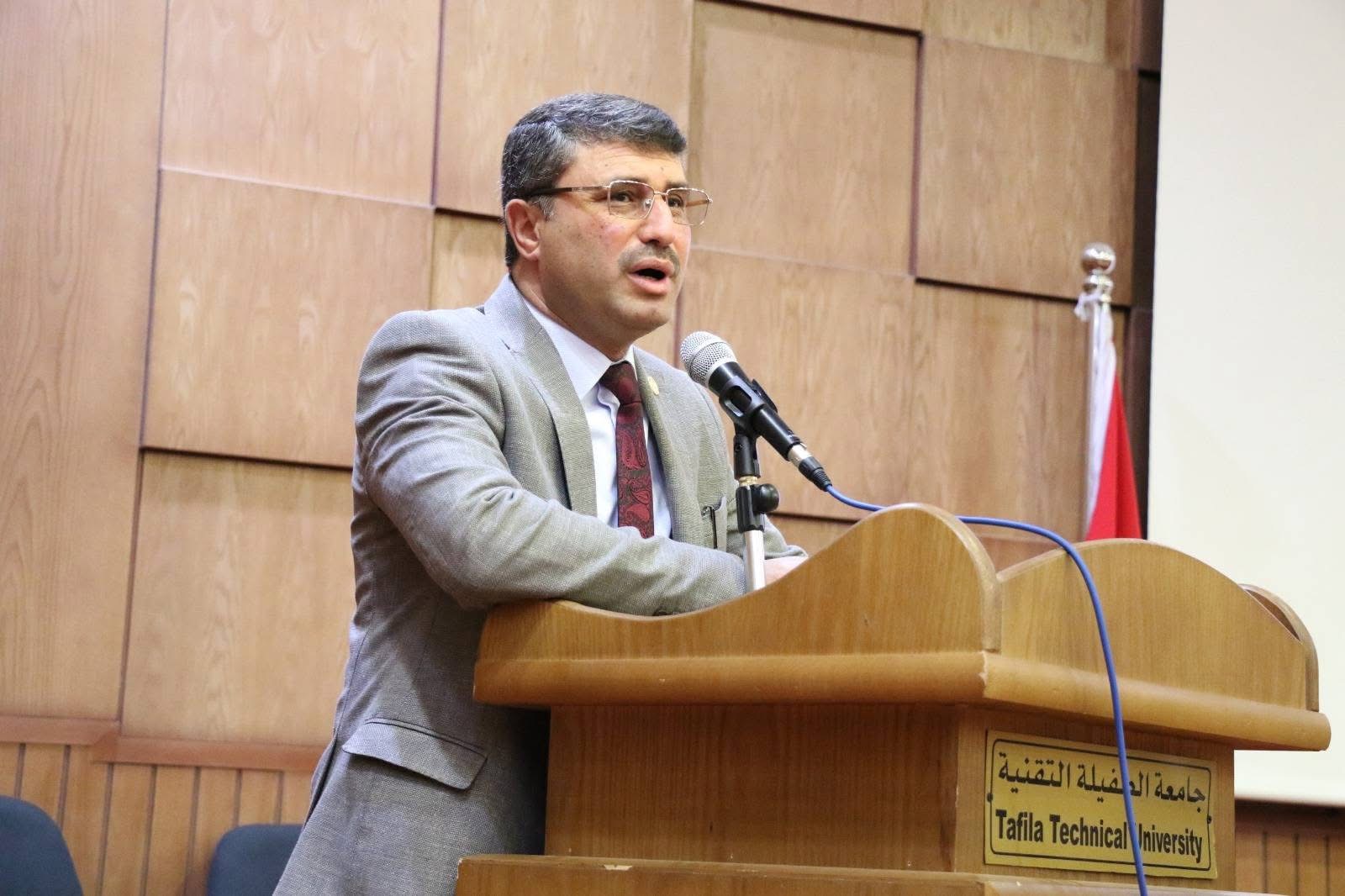 نادي العاملين في جامعة الطفيلة التقنية يكرّم أبناء العاملين الناجحين في الثانوية العامة