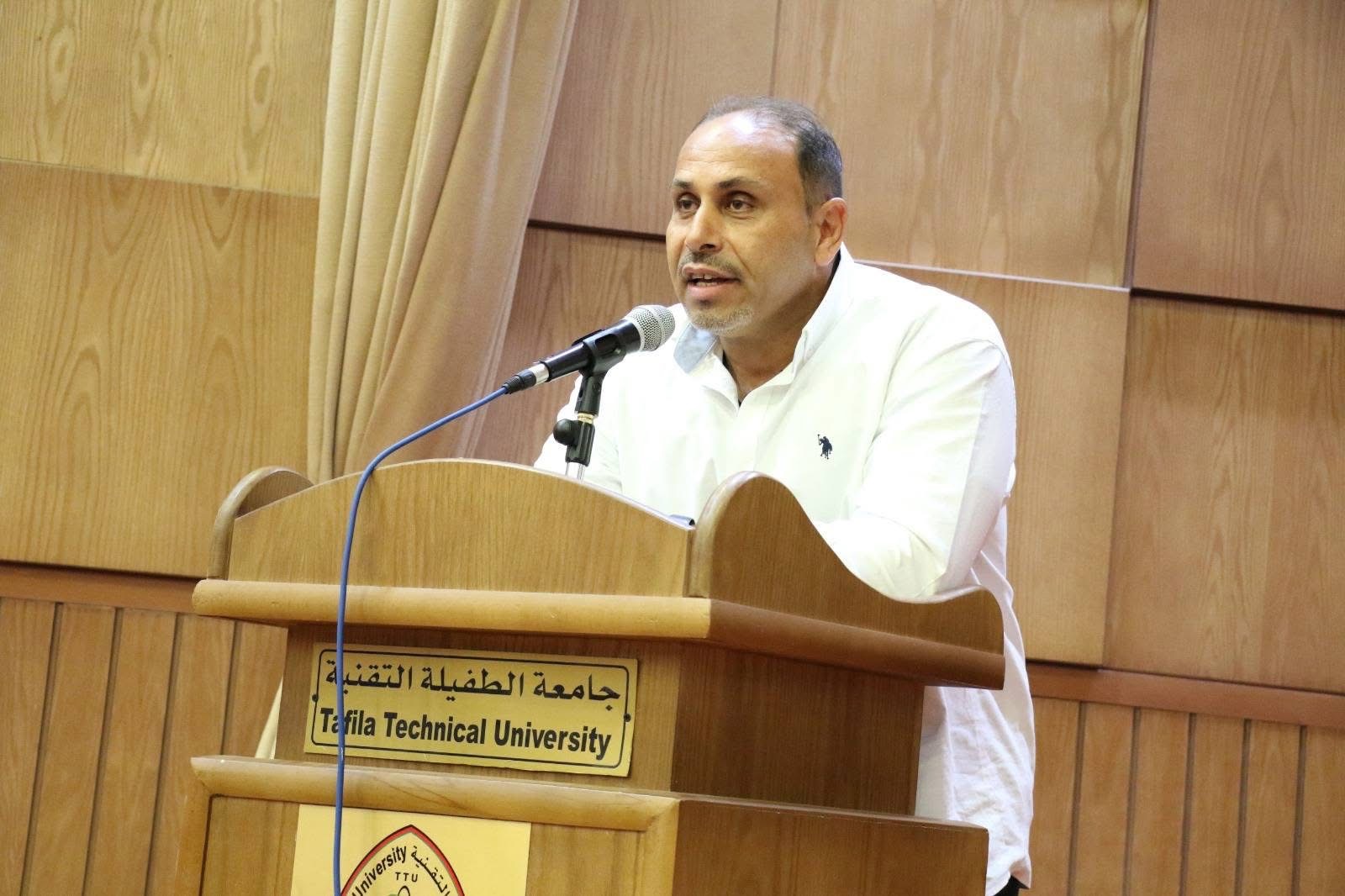 نادي العاملين في جامعة الطفيلة التقنية يكرّم أبناء العاملين الناجحين في الثانوية العامة