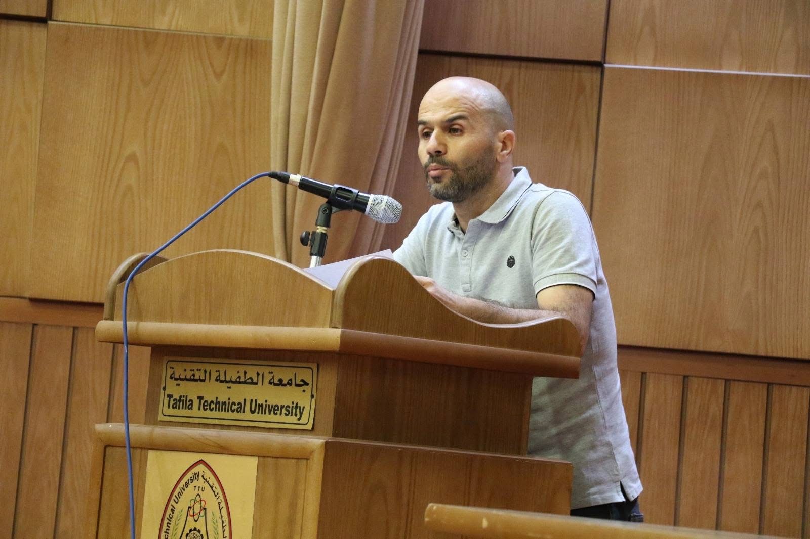 نادي العاملين في جامعة الطفيلة التقنية يكرّم أبناء العاملين الناجحين في الثانوية العامة