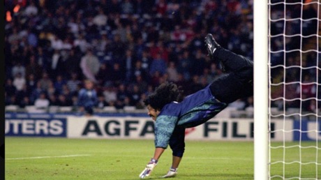 ذكرى 30 عاماً على “ضربة العقرب”.. عندما حوّل هيغيتا التصدي إلى فن خالد في ويمبلي