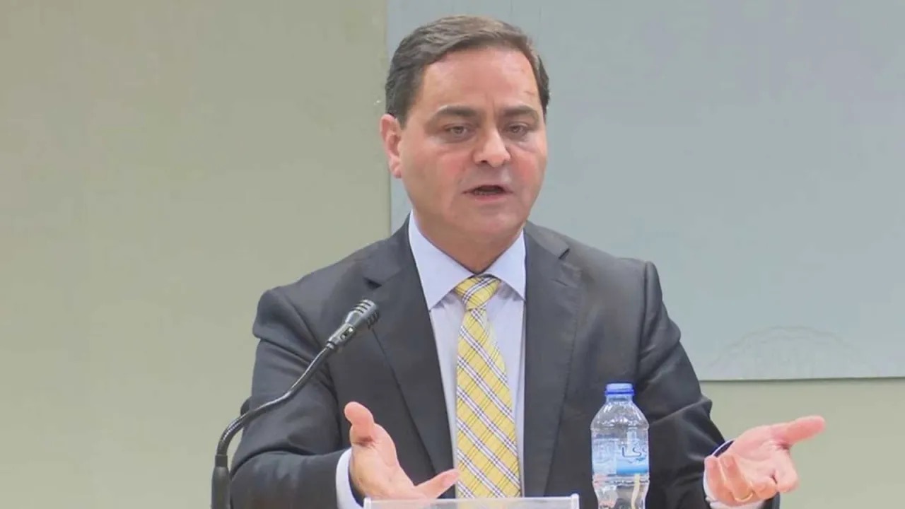 السلطة الفلسطينية تعتقل رجل الأعمال سمير حليلة في رام الله بعد تحركات لإدارة غزة