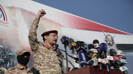 صورة حول : اليمن تنفي مزاعم إسرائيلية حول استهداف منصات صواريخ وتؤكد سقوط مدنيين صحفيين اليمن تنفي مزاعم إسرائيلية حول استهداف منصات صواريخ وتؤكد سقوط مدنيين صحفيين