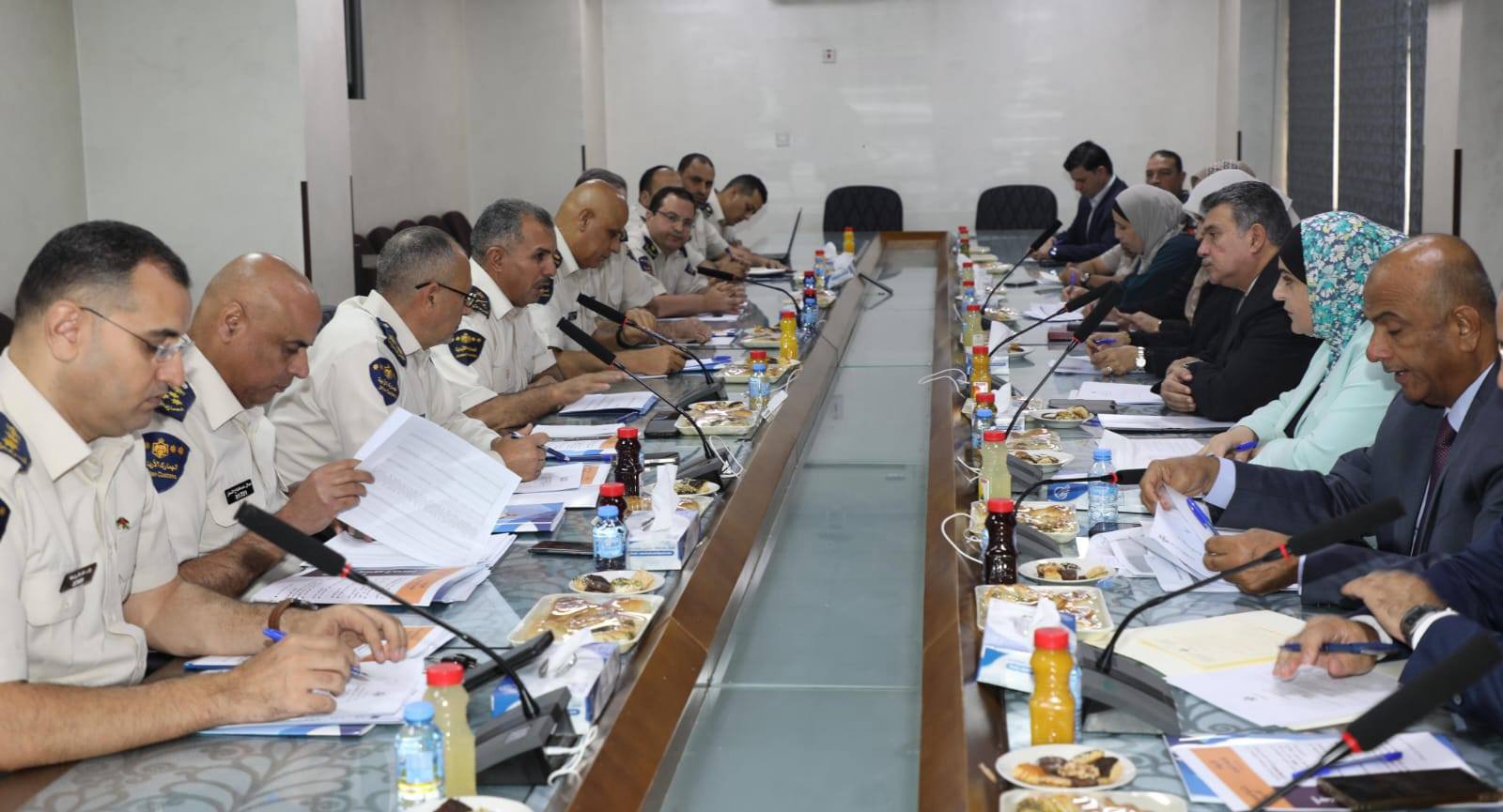 صورة حول : دائرة الجمارك تعقد الاجتماع الأول للجنة العليا للنافذة الوطنية لتعزيز كفاءة الإجراءات الجمركية دائرة الجمارك تعقد الاجتماع الأول للجنة العليا للنافذة الوطنية لتعزيز كفاءة الإجراءات الجمركية