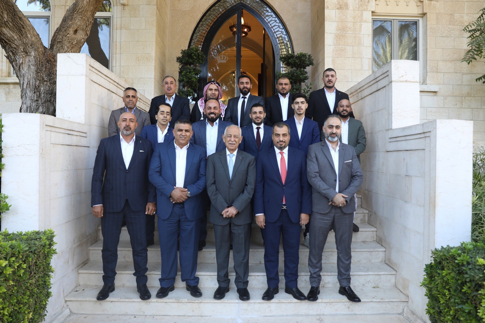 صورة حول : رئيس الديوان الملكي يؤكد استمرار الأردن في مسيرة التحديث"صور" رئيس الديوان الملكي يؤكد استمرار الأردن في مسيرة التحديث"صور"