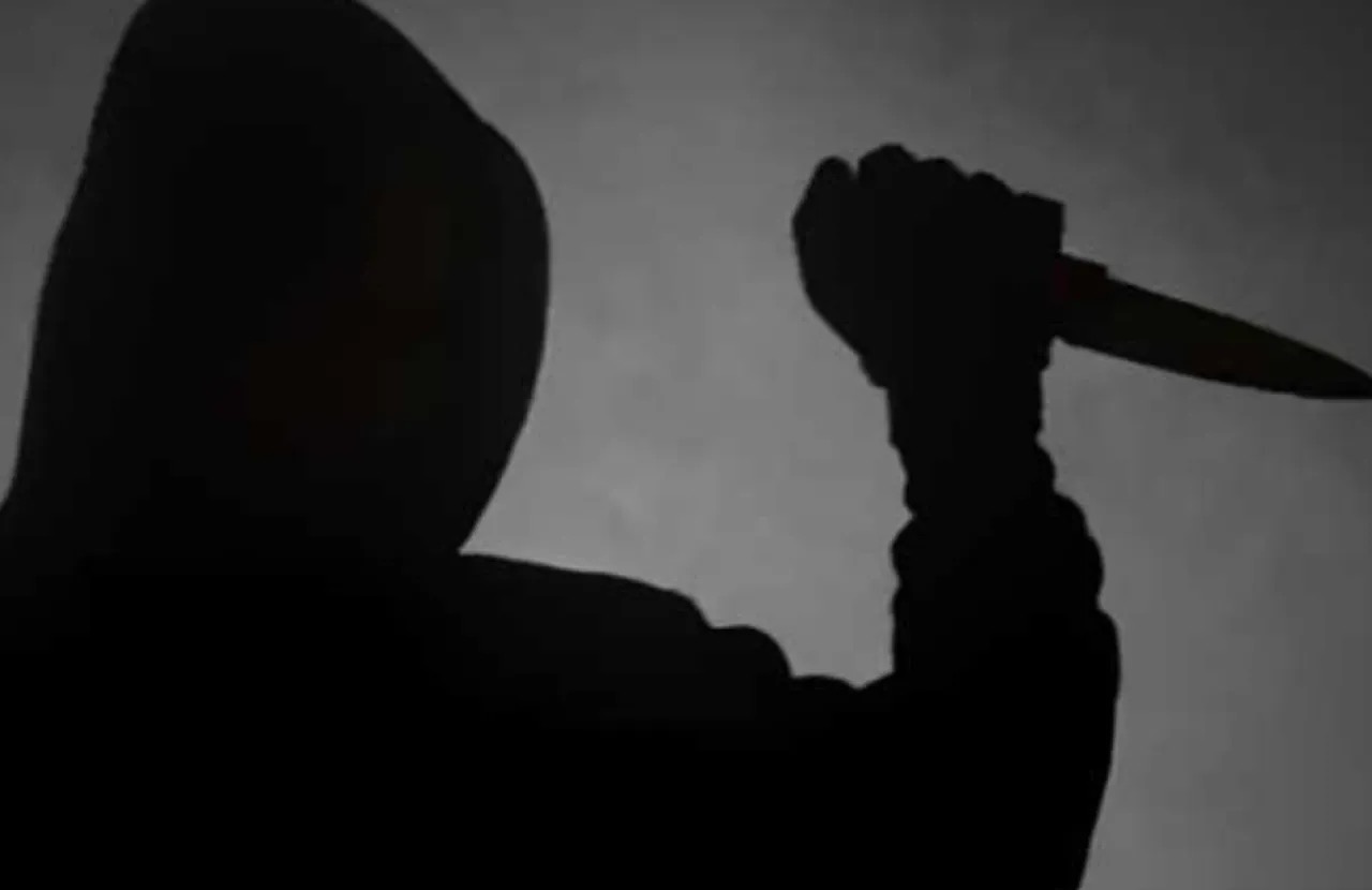 صورة حول : الكويت: شاب يقتل والدته المسنة ذبحاً في جريمة مروعة الكويت: شاب يقتل والدته المسنة ذبحاً في جريمة مروعة