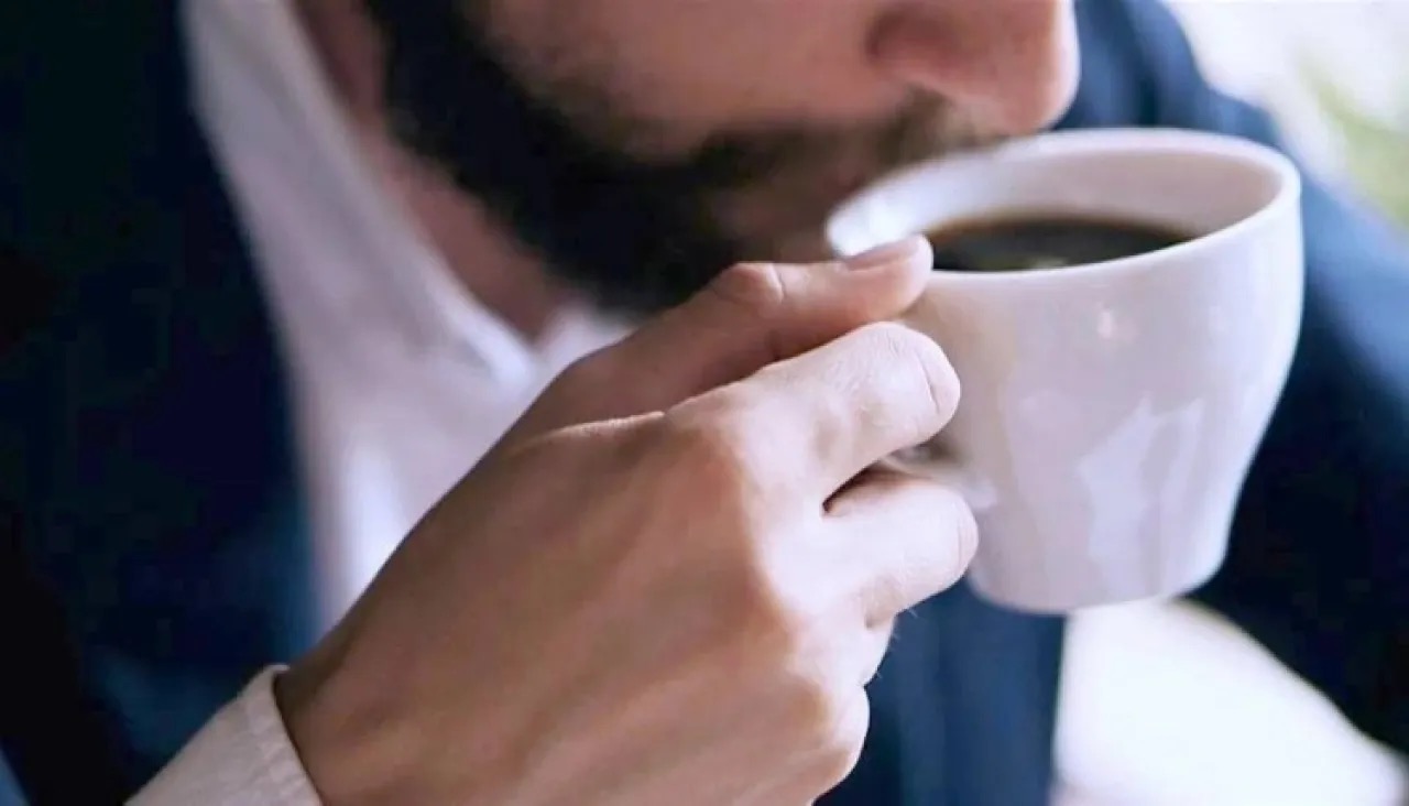 صورة حول : شرب القهوة على معدة فارغة قد يسبب مشاكل صحية شرب القهوة على معدة فارغة قد يسبب مشاكل صحية