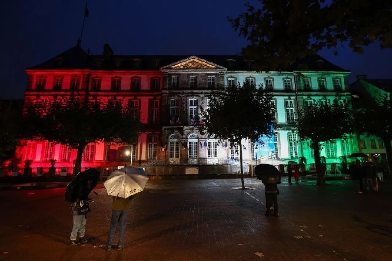 صورة حول : 86 بلدية فرنسية ترفع العلم الفلسطيني 86 بلدية فرنسية ترفع العلم الفلسطيني