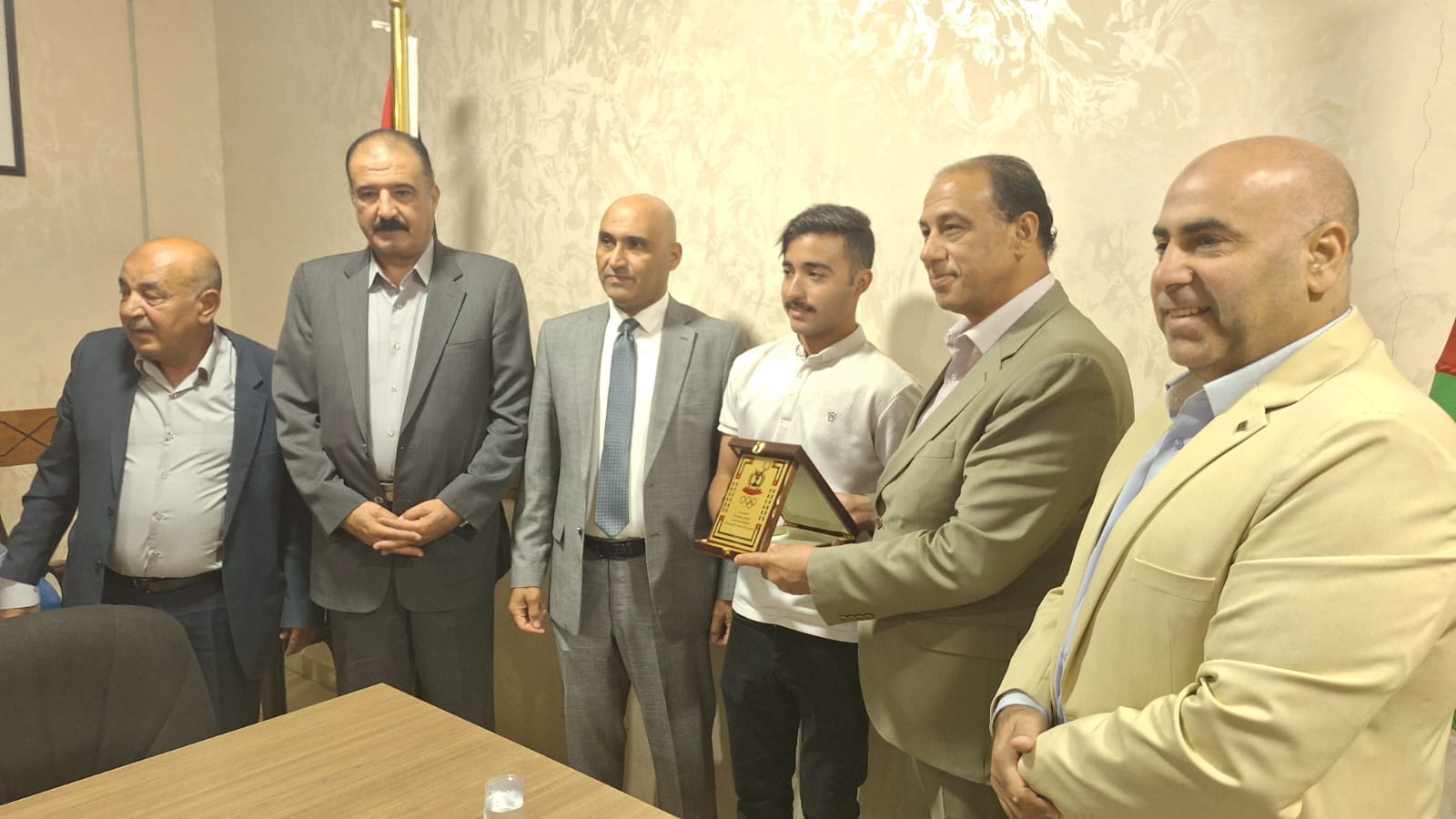 متصرف عين الباشا يكرّم الناجحين ويدعم نادي يرموك البقعة