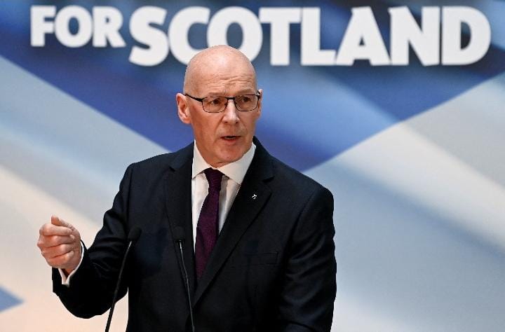 اسكتلندا ترفع العلم الفلسطيني وتدعو لندن لقطع التعاون العسكري مع إسرائيل