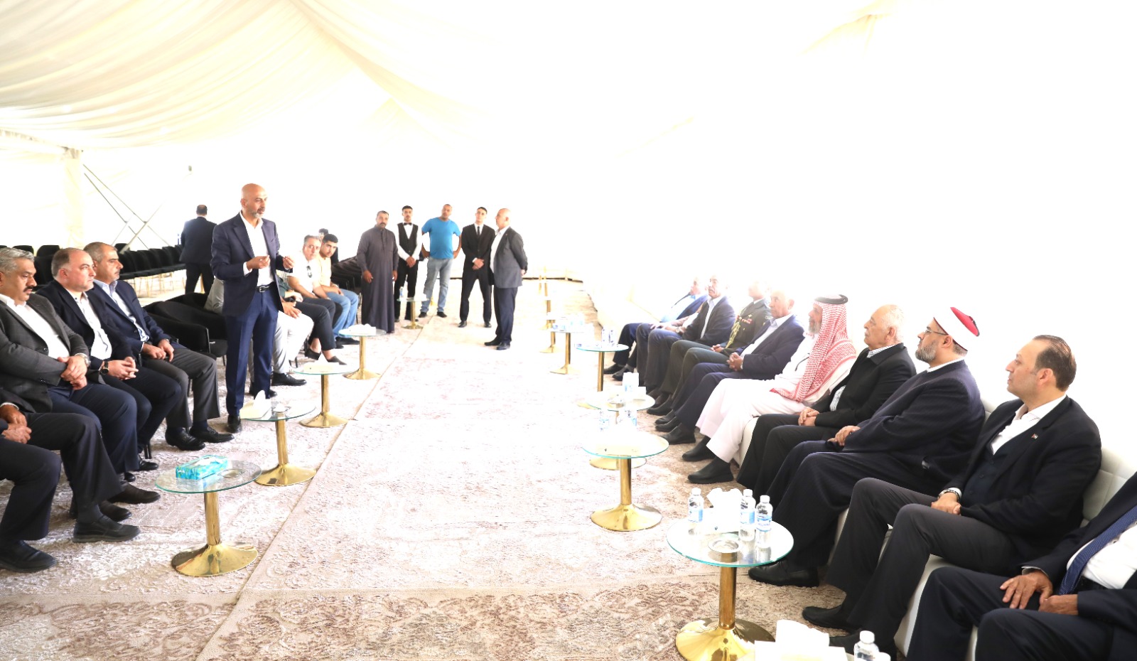 مندوبا عن الملك وولي العهد.. العيسوي يعزي عشيرة الوريكات