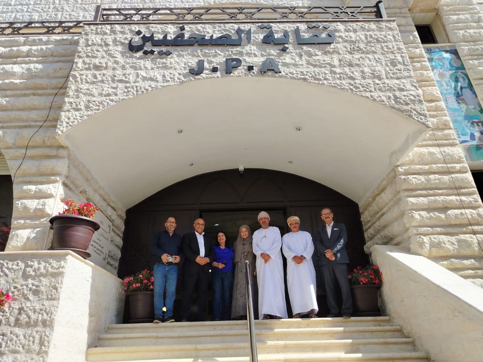 وفد من جمعية الصحفيين العُمانية يزور نقابة الصحفيين الأردنيين