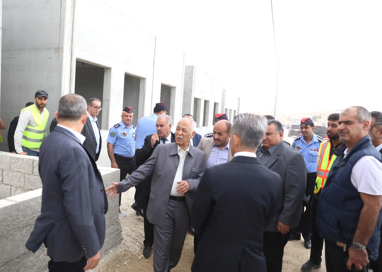 العيسوي: المبادرات الملكية ماضية في ترجمة الرؤى الملكية إلى منجزات ملموسة"صور"