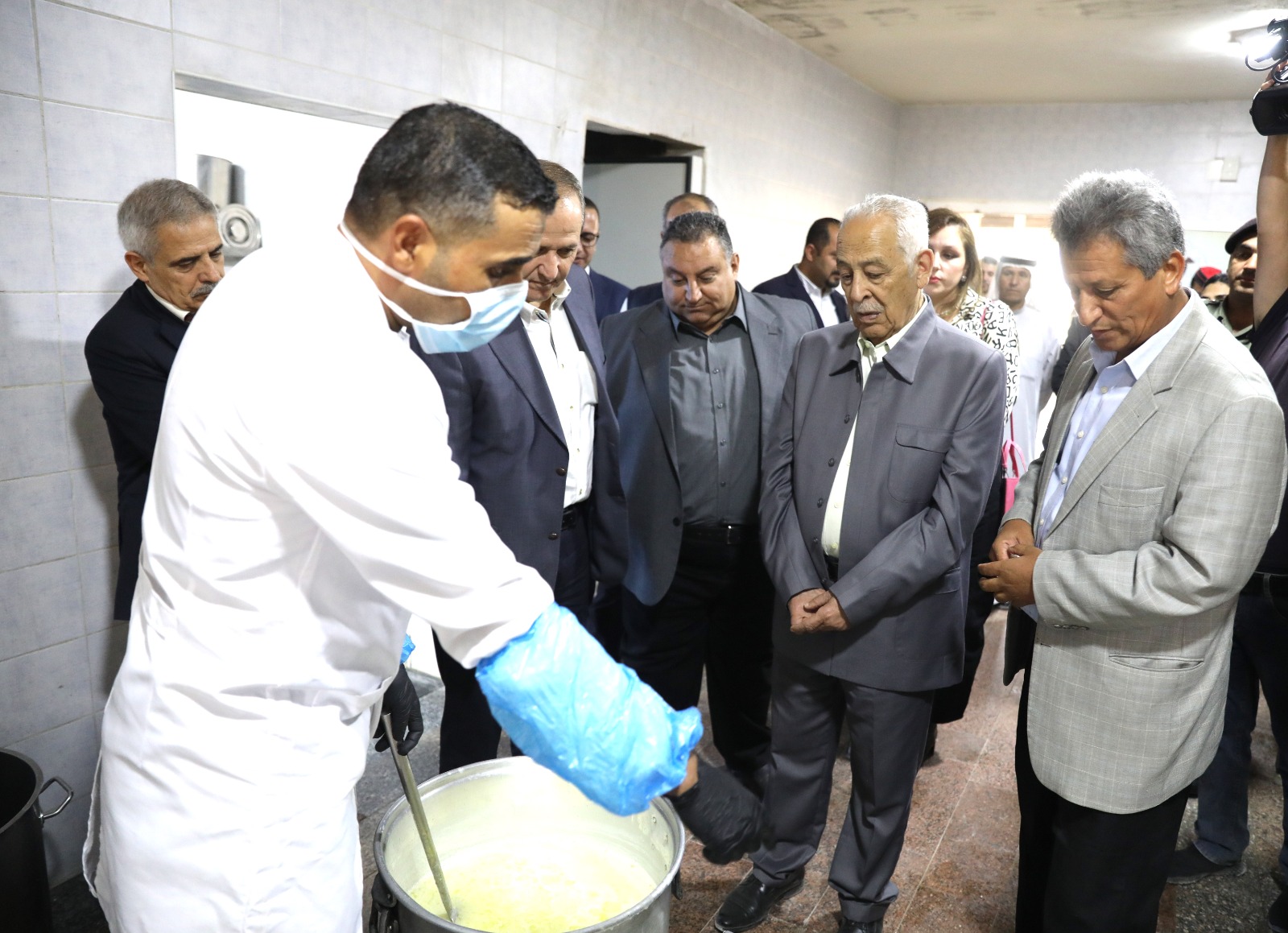 صورة حول : العيسوي: المبادرات الملكية ماضية في ترجمة الرؤى الملكية إلى منجزات ملموسة"صور" العيسوي: المبادرات الملكية ماضية في ترجمة الرؤى الملكية إلى منجزات ملموسة"صور"