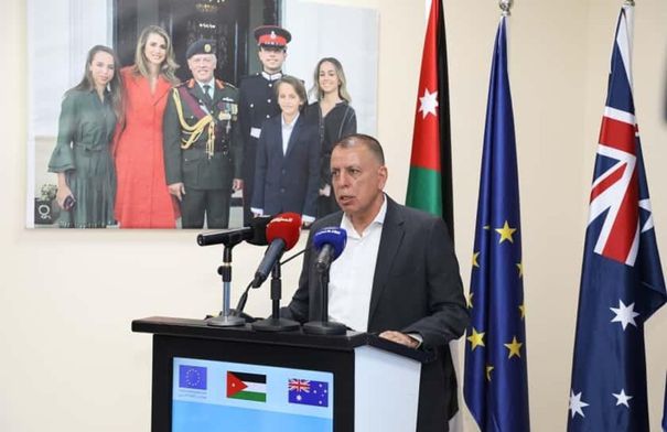 وزير الداخلية يفتتح غرفة عمليات الإدارة المتكاملة ومبنى المسافرين الجديد في مركز حدود الكرامة