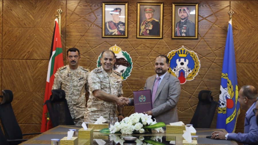 صورة حول : اتفاقية لإزالة الرسوبيات من سد وادي شعيب ورفع كفاءته التخزينية اتفاقية لإزالة الرسوبيات من سد وادي شعيب ورفع كفاءته التخزينية