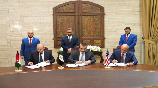 صورة حول : الأردن يوقع خارطة طريق لاستقرار الجنوب السوري الأردن يوقع خارطة طريق لاستقرار الجنوب السوري