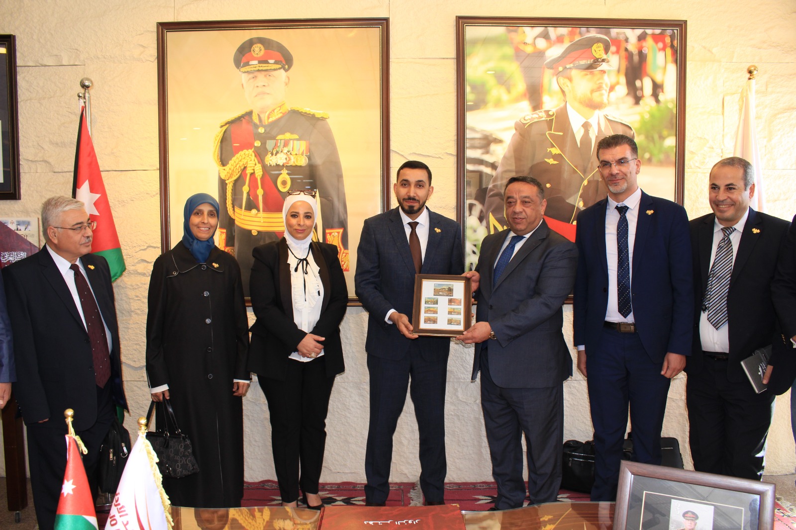 مدير عام المؤسسة السورية للبريد يزور البريد الأردني