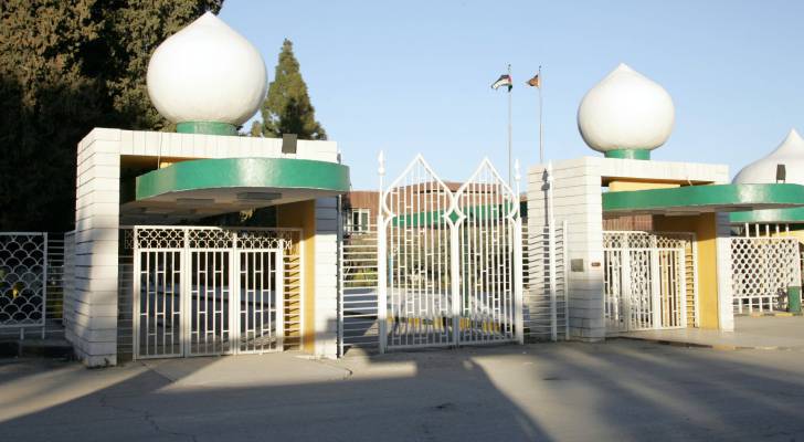 صورة حول : عاجل | الجامعة الأردنية تحيل مجموعة من الطلبة للتحقيق بعد أحداث شغب داخل الحرم الجامعي عاجل | الجامعة الأردنية تحيل مجموعة من الطلبة للتحقيق بعد أحداث شغب داخل الحرم الجامعي