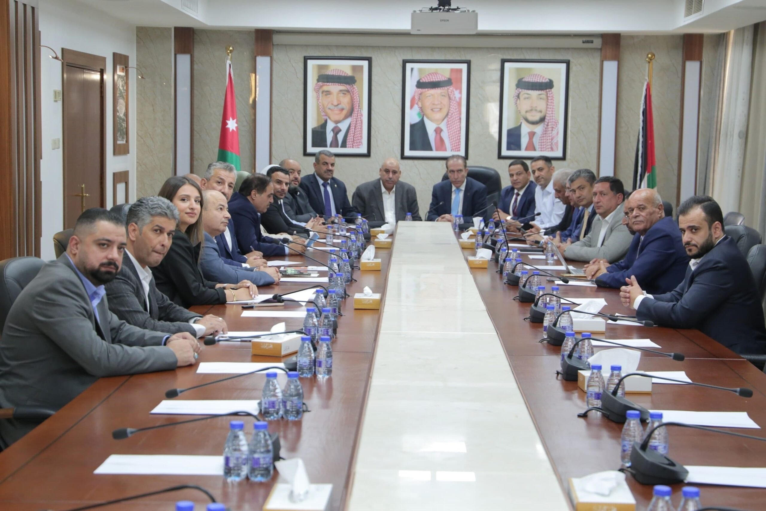 توافق نيابي غير مسبوق: الكتل البرلمانية تتوحد لتشكيل المكتب الدائم لمجلس النواب