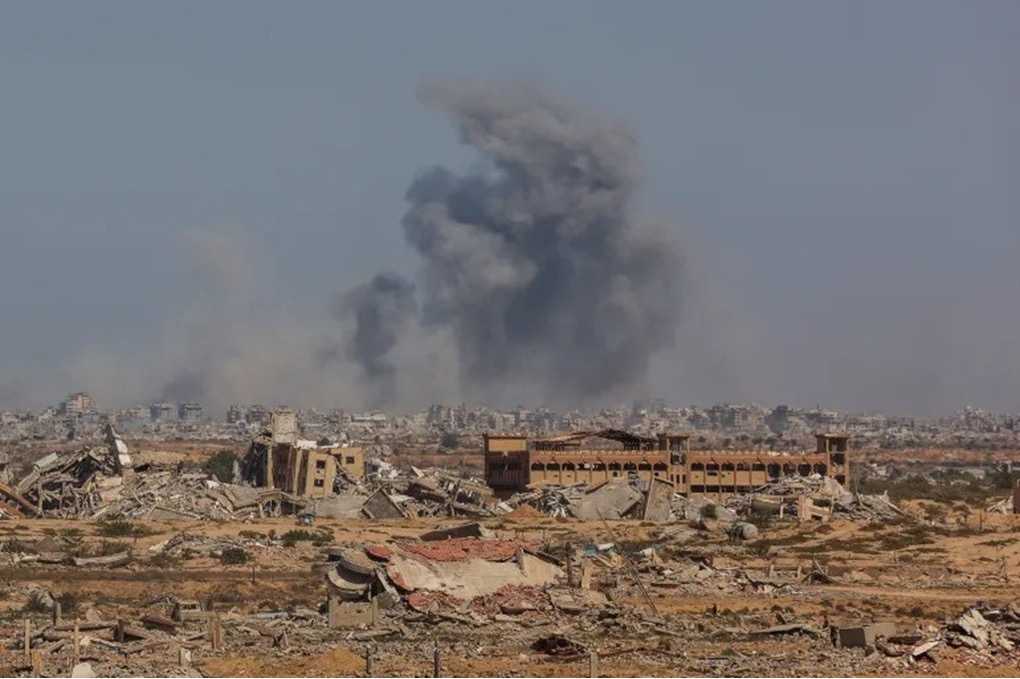 عاجل | استشهاد 12 فلسطينياً بنيران الاحتلال الإسرائيلي في غزة