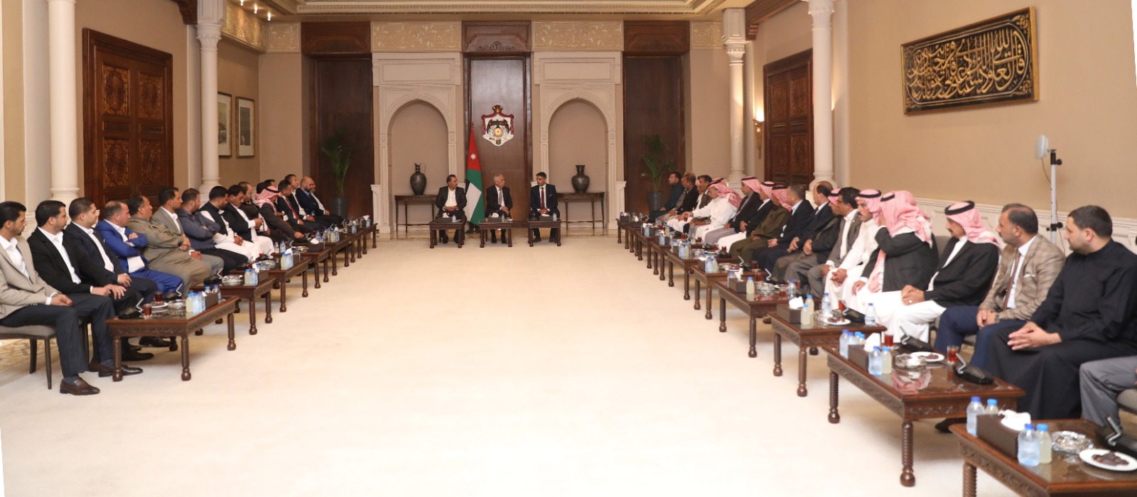 العيسوي لوفد من عشيرة المشاقبة: التحديث الشامل خيار وطني يعزز ثقة الأردنيين بمستقبلهم