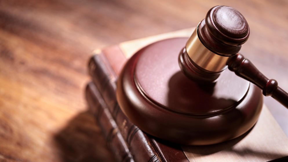 عاجل | السجن 5 سنوات لسارق 4 كروزات دخان بالأردن