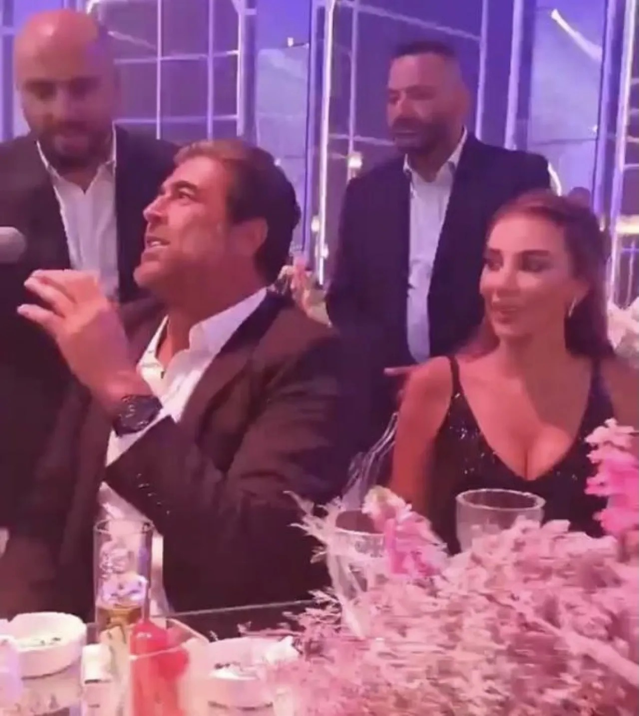 صورة حول : جدل حول تسجيل مسرب منسوب لوائل كفوري جدل حول تسجيل مسرب منسوب لوائل كفوري