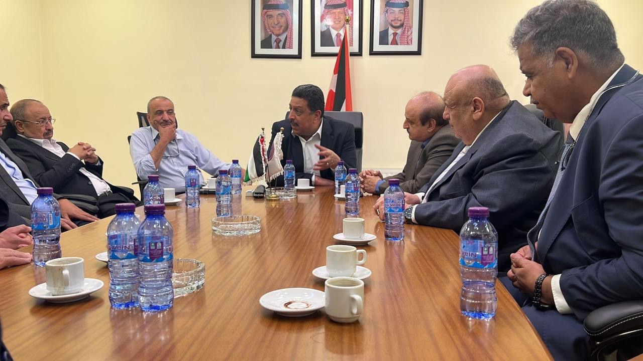 حزب البناء الوطني يزور شركة الكهرباء الأردنية