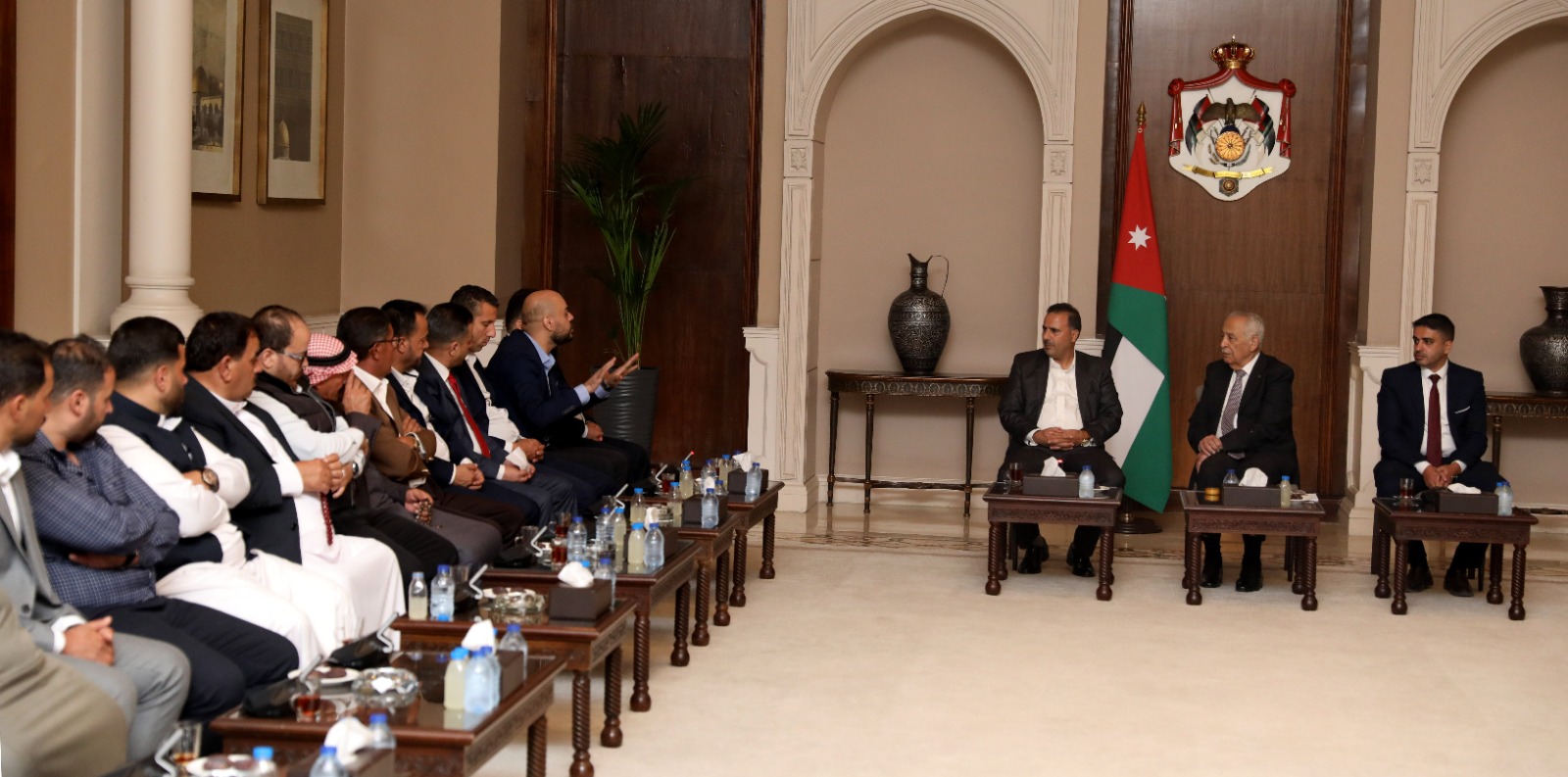العيسوي لوفد من عشيرة المشاقبة: التحديث الشامل خيار وطني يعزز ثقة الأردنيين بمستقبلهم