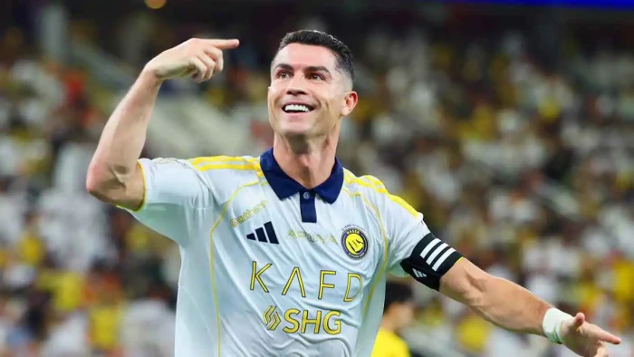 صورة حول : اكتشف سر استمرارية كريستيانو رونالدو في الملاعب حتى الأربعين اكتشف سر استمرارية كريستيانو رونالدو في الملاعب حتى الأربعين