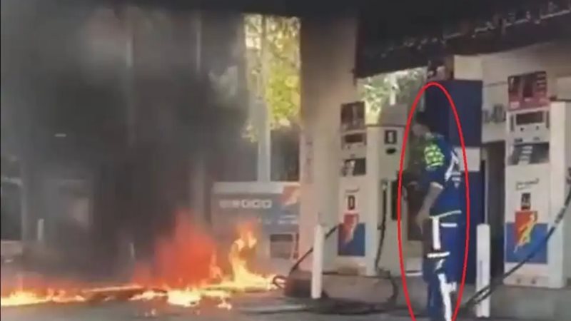 صورة حول : عامل يشعل محطة وقود انتقامًا من حبيبته في لبنان عامل يشعل محطة وقود انتقامًا من حبيبته في لبنان