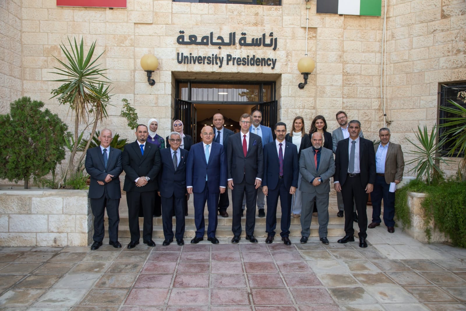 الجامعة الهاشمية تستضيف السفير الألماني وتبحث تعزيز التعليم التقني والتدريب العملي للطلبة