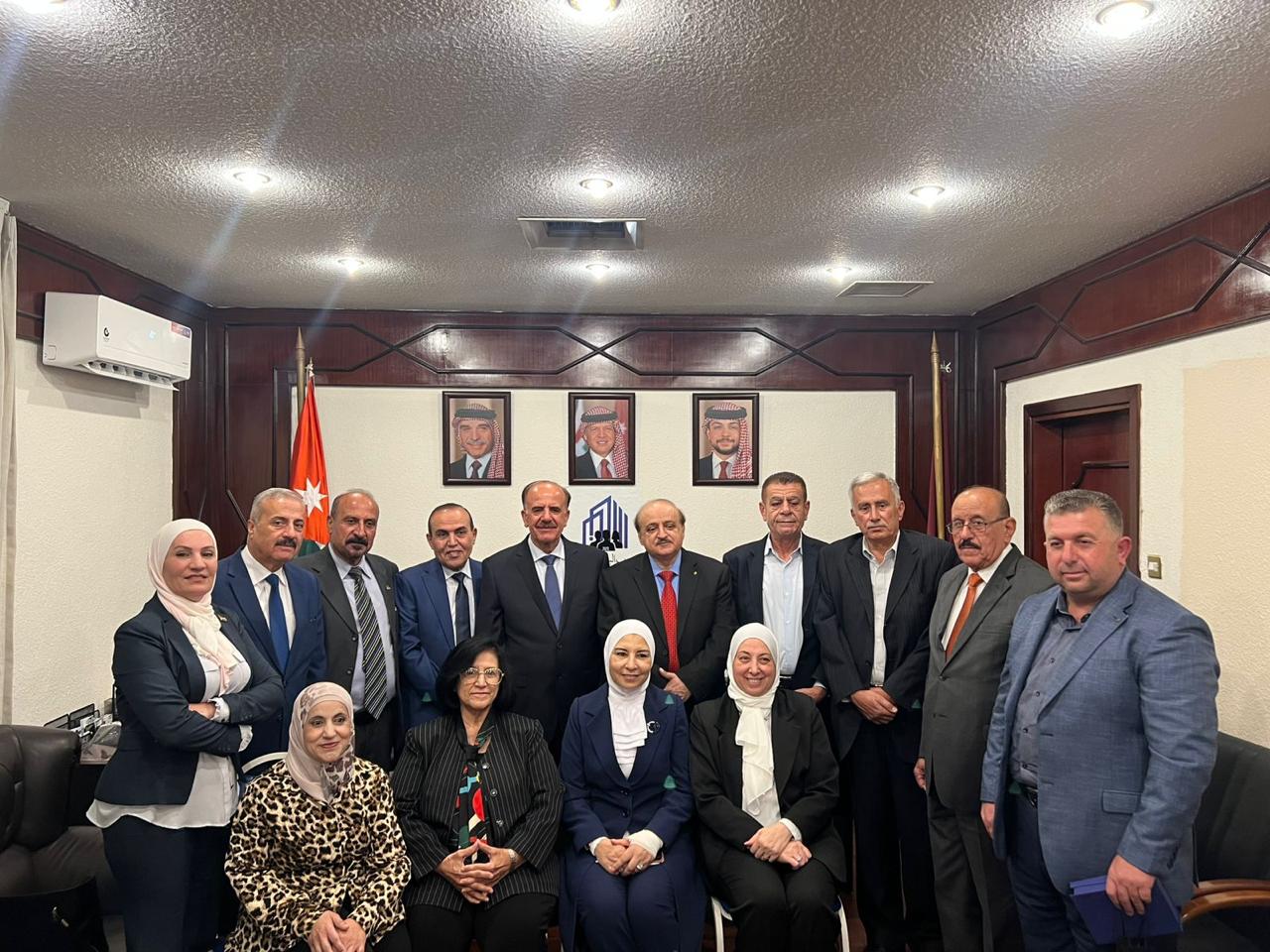 حزب البناء الوطني يحتفي بيوم المعلم ويكرّم نخبة من المربين